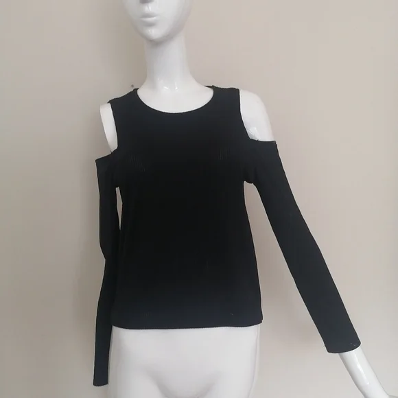 Zara M - Picture 2 of 4